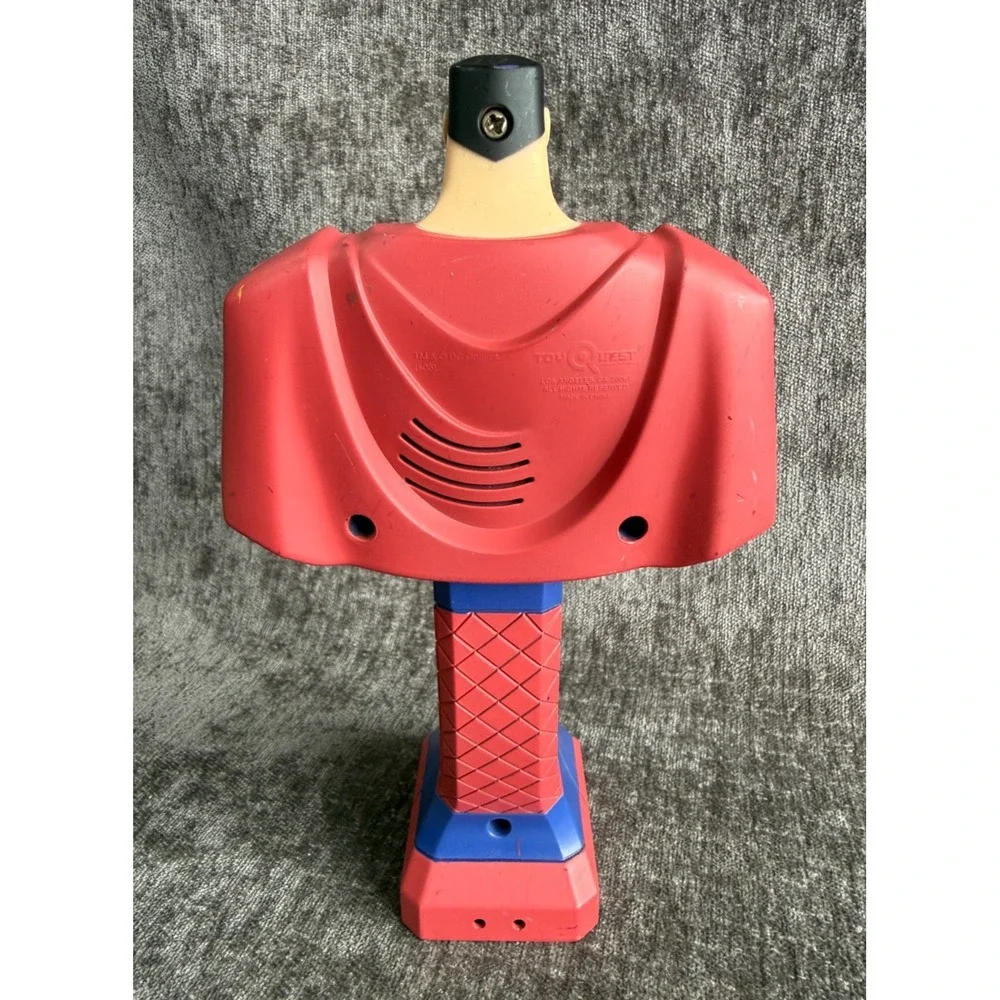 VTG Toy Quest Justice League Superman Handheld Flashlight Figure 2003